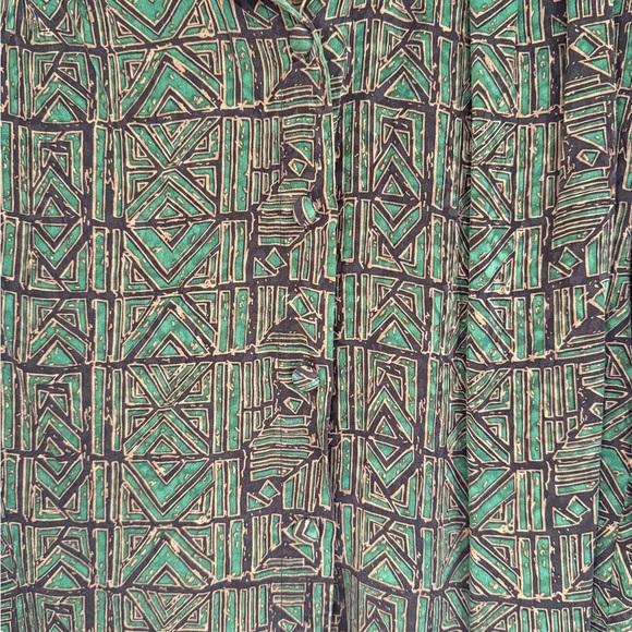 Vintage Doncaster Silk Green and Black Patterned Blouse With Neck Tie - Picture 4 of 7
